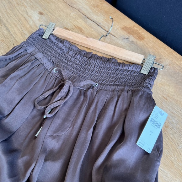 Anthropologie. NWT. Size 2. Brown Satin Parachute Pants. - Picture 13 of 16